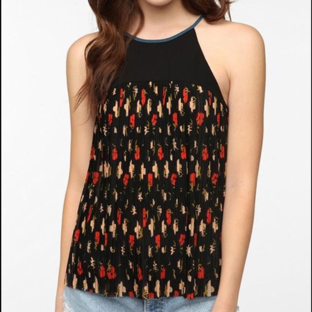 Urban Outfitters Cooperative floral pleated top - Picture 1 of 7